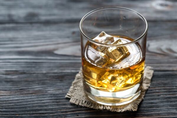 ウィスキーのロック